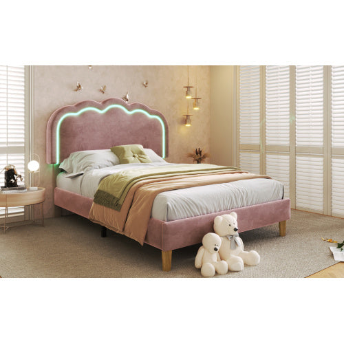 Gepolstertes Bett Aus Rosa Samt